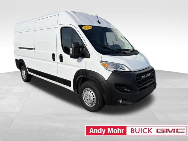 Used 2025 RAM ProMaster 2500 w/ Convenience Group FWD image 3