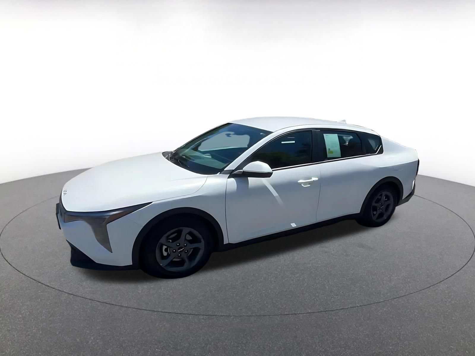 Used 2025 Kia K4 FWD image 9