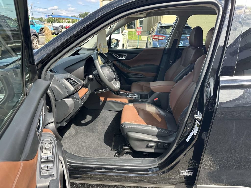 Certified 2023 Subaru Forester Touring AWD/4WD image 15