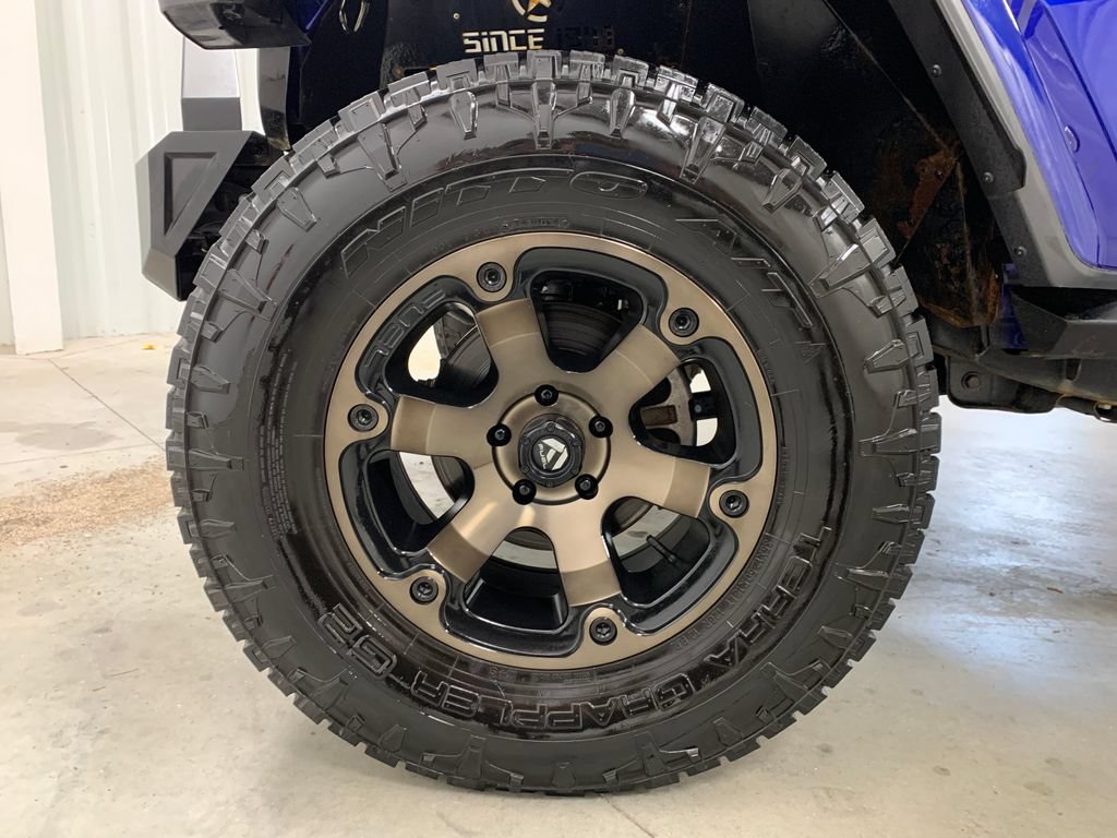 Used 2020 Jeep Wrangler Unlimited Sahara AWD/4WD image 2
