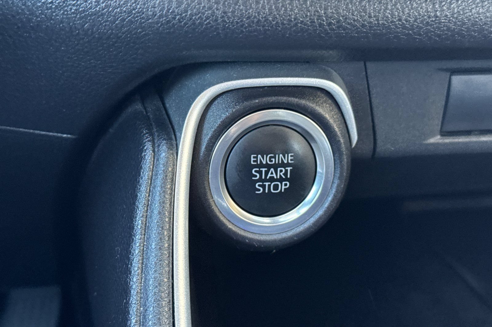 Certified 2025 Toyota Grand Highlander FWD image 37