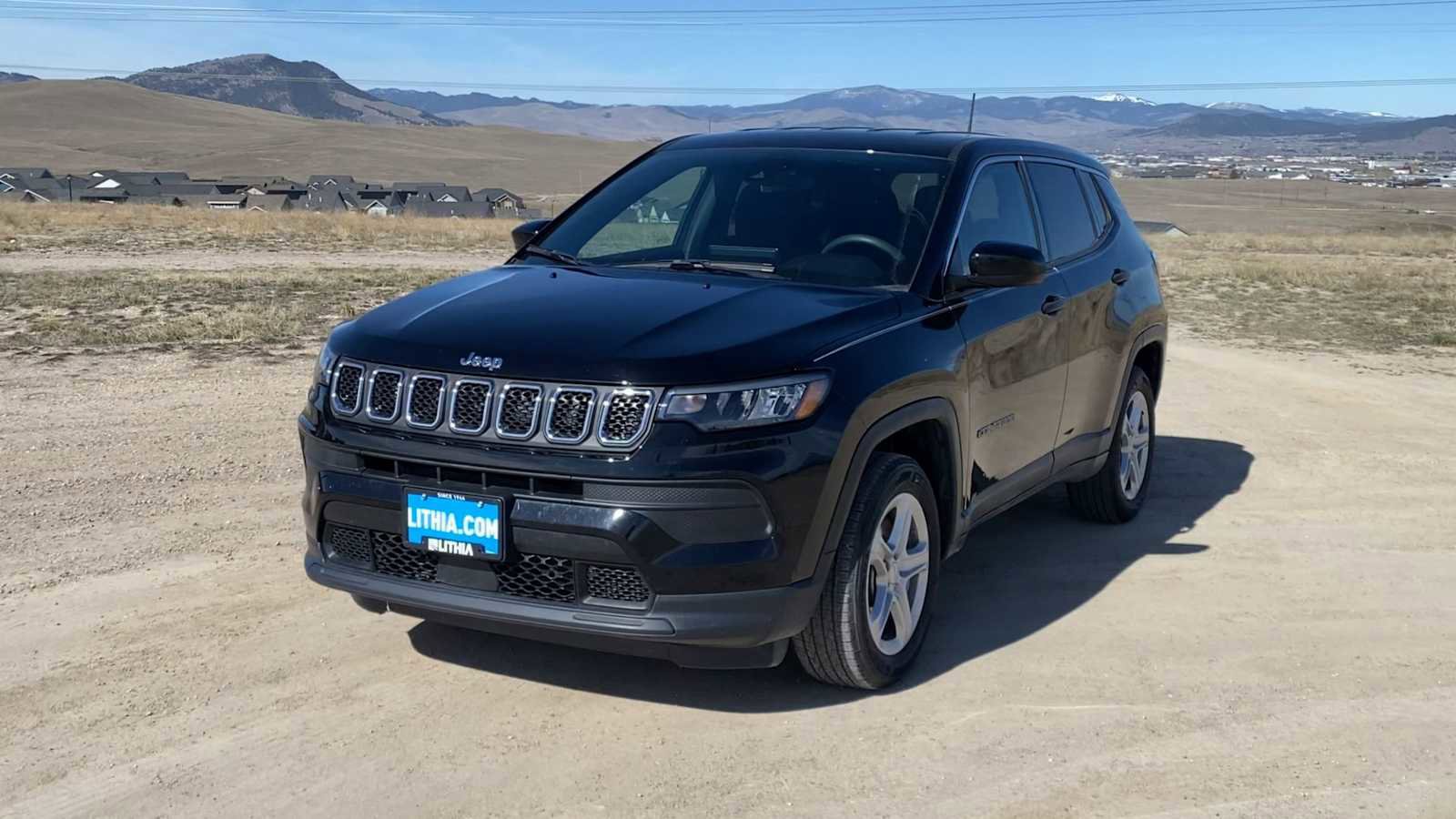 Used 2024 Jeep Compass Sport image 4