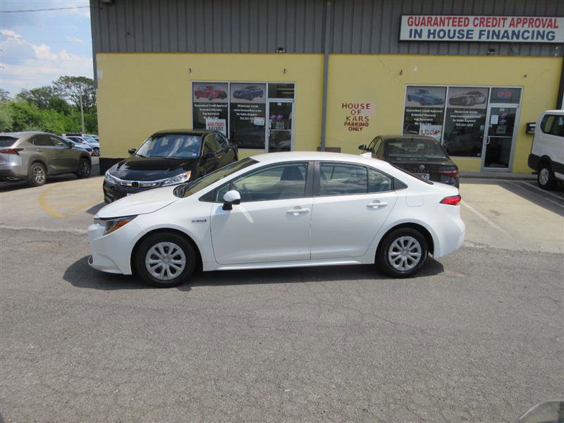 Used 2021 Toyota Corolla LE FWD image 2