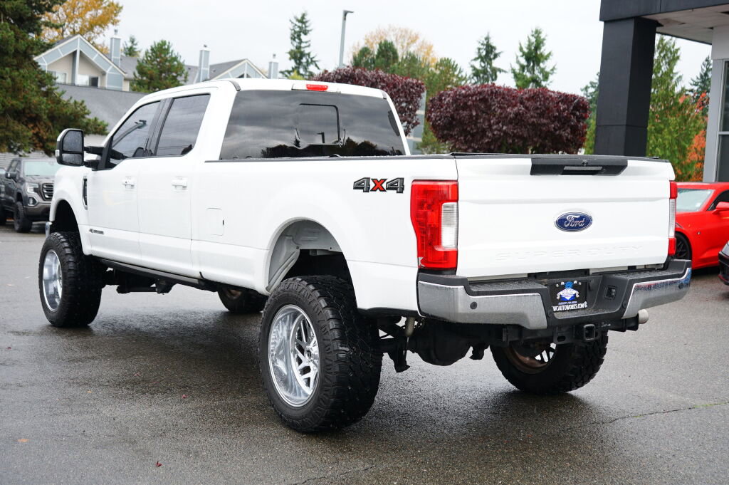 Used 2018 Ford F250 Lariat w/ Lariat Ultimate Package image 4