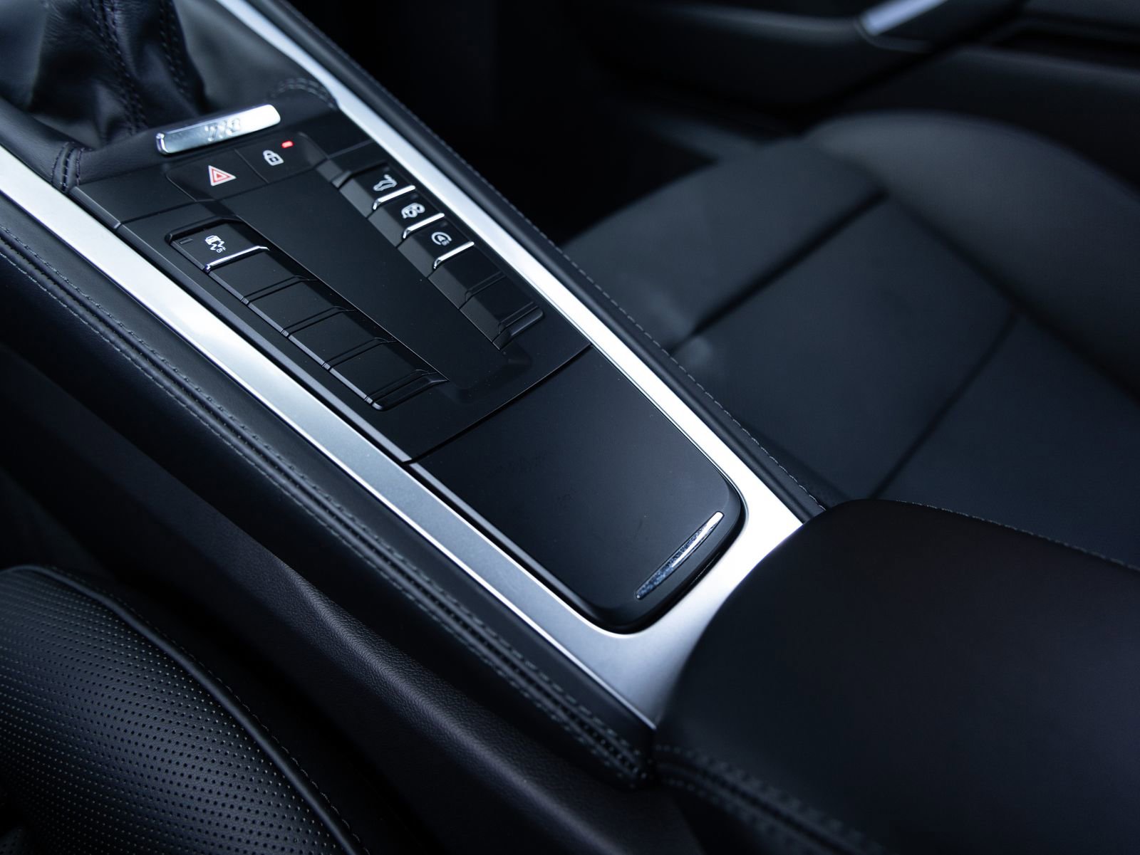 Certified 2025 Porsche 718 Cayman image 19