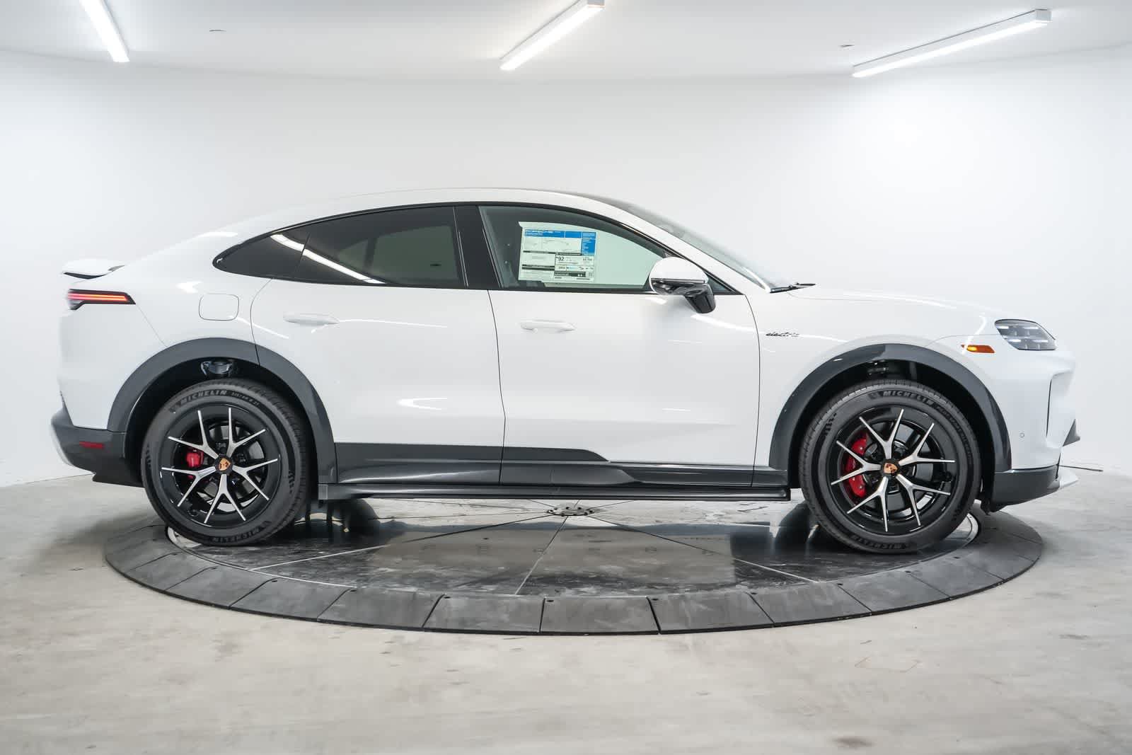 New 2026 Porsche Cayenne S AWD/4WD image 8