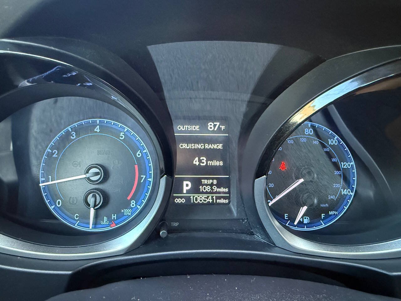 Used 2015 Toyota Corolla S FWD image 18
