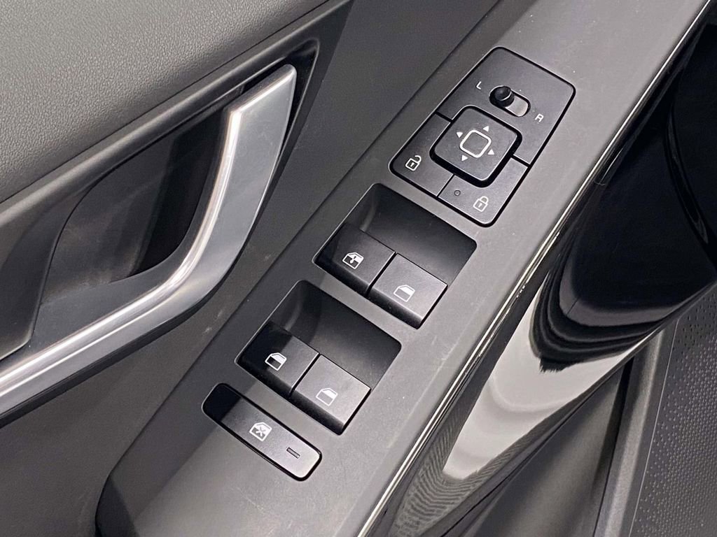 Used 2024 Kia Niro Wind image 19