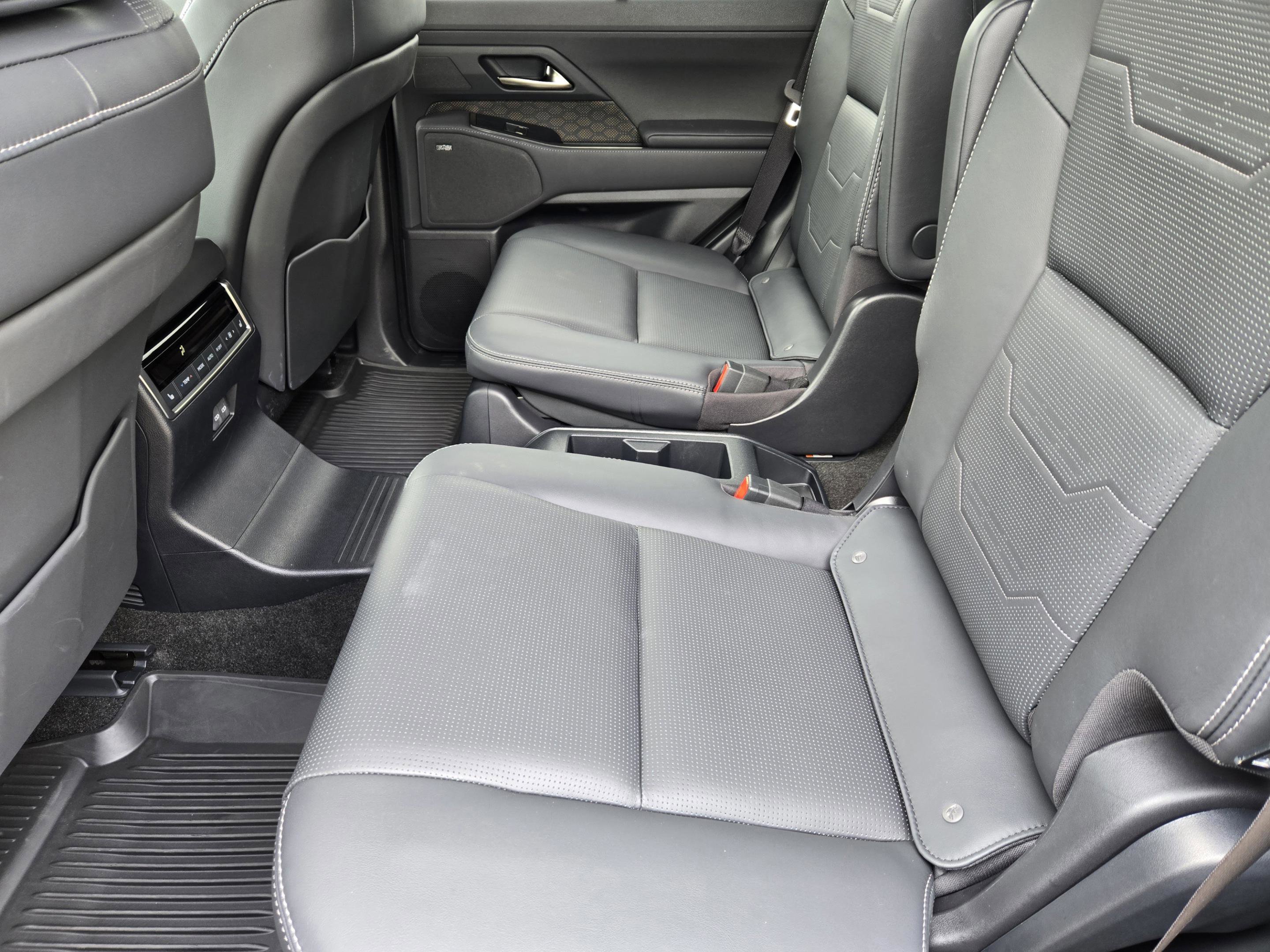 Certified 2025 Lexus GX 550 w/ Accessory Package (2T) AWD/4WD image 31