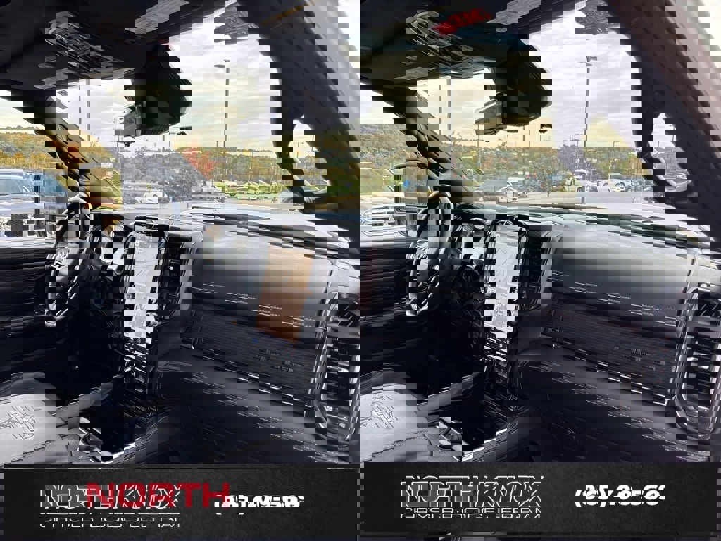 Used 2024 RAM 3500 Limited image 34