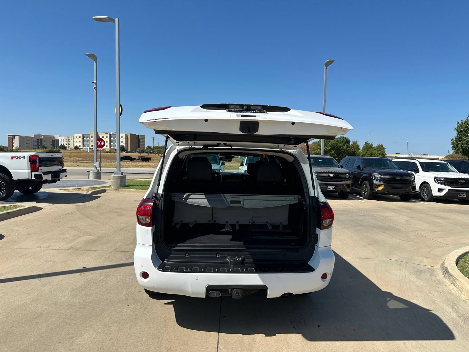 Used 2019 Toyota Sequoia TRD Sport AWD/4WD image 5