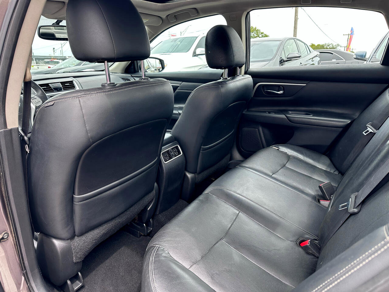 Used 2017 Nissan Altima 3.5 SL w/ 3.5SL Technology Package image 27