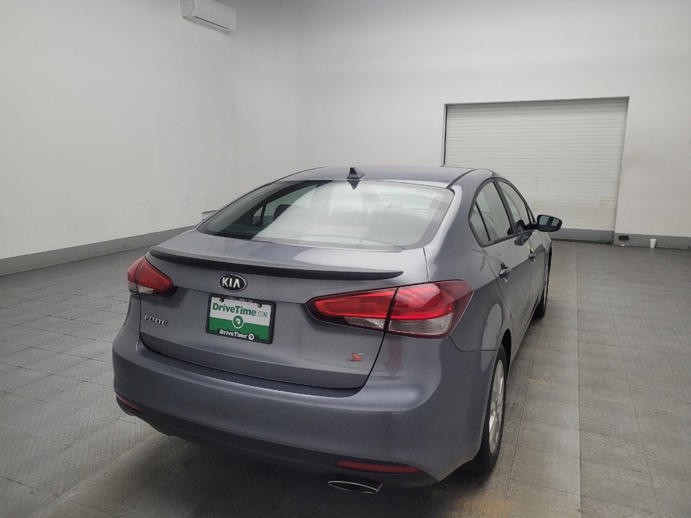 Used 2017 Kia Forte S image 9