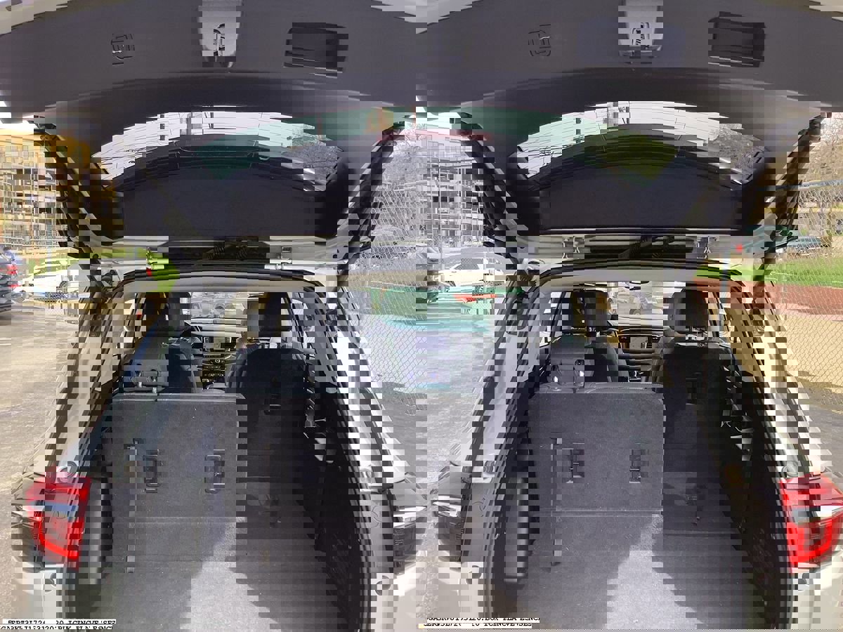 Used 2020 Buick Enclave Essence w/ Sound and Sites Package image 14