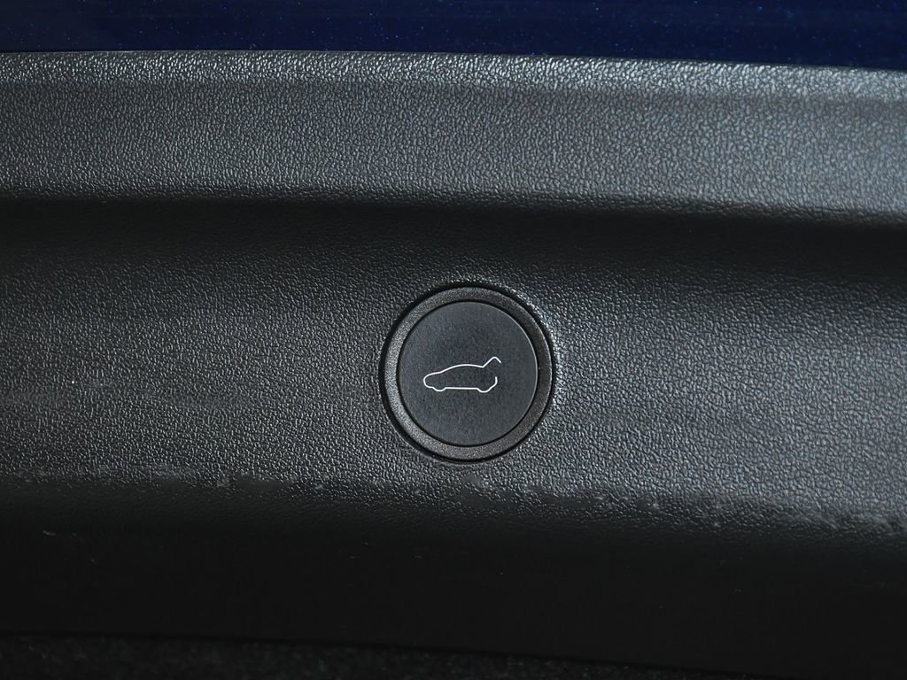 Used 2023 Tesla Model Y Performance AWD/4WD image 57
