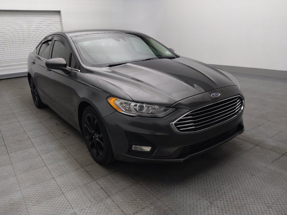Used 2020 Ford Fusion SE w/ Equipment Group 151A FWD image 13
