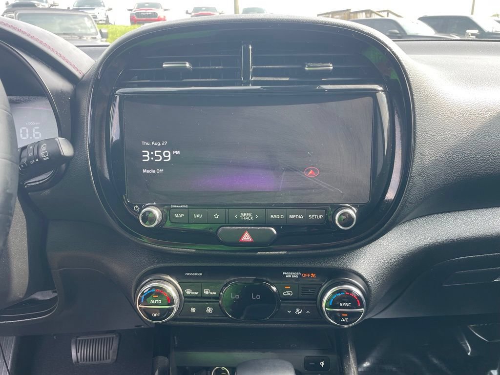 Used 2024 Kia Soul GT-Line FWD image 26