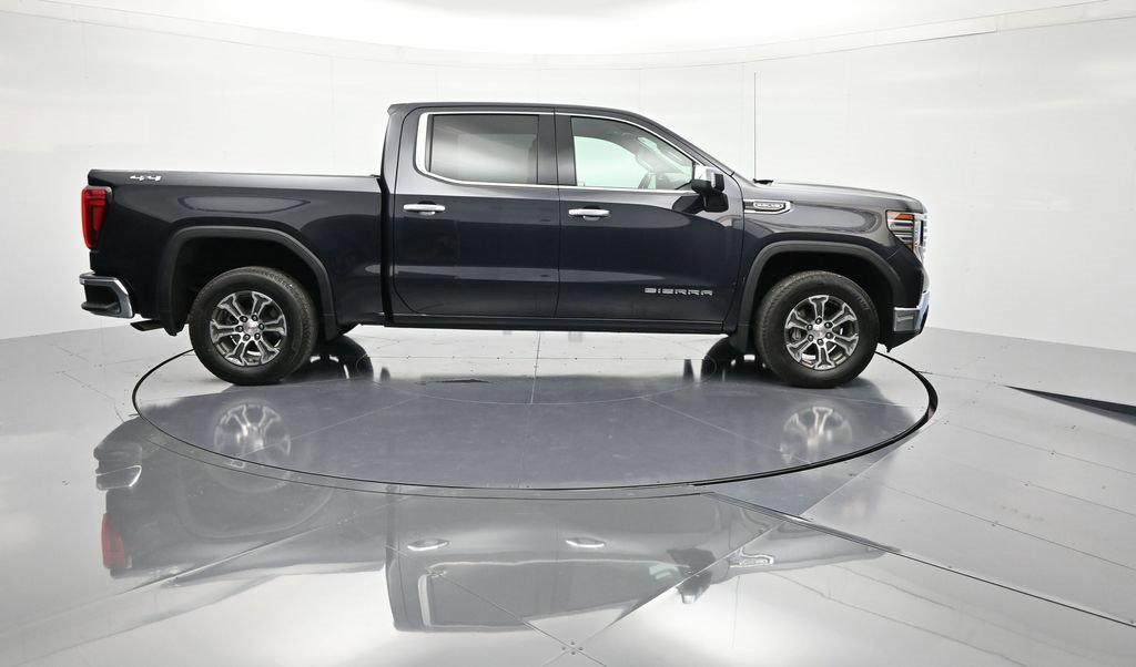 Certified 2025 GMC Sierra 1500 SLT image 4