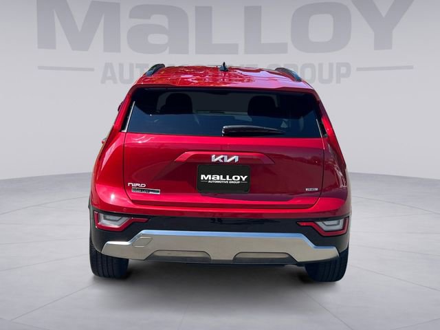 Used 2023 Kia Niro SX Touring FWD image 4