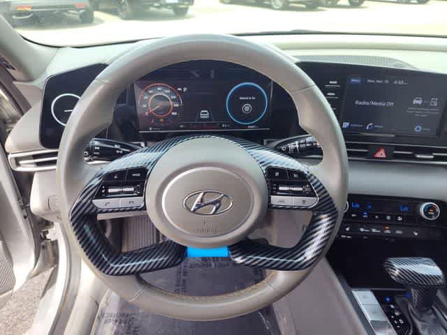 Certified 2021 Hyundai Elantra SEL w/ Convenience Package FWD image 19