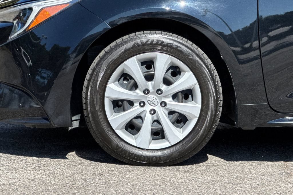 Certified 2025 Toyota Corolla LE w/ Carpet Mat Package (TMS) FWD image 23