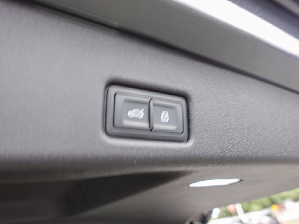 Used 2025 Audi Q5 Premium Plus w/ Premium Plus AWD/4WD image 26