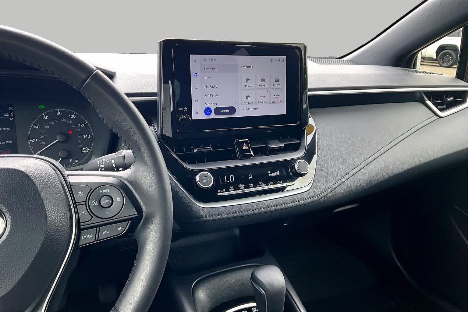 Certified 2025 Toyota Corolla SE FWD image 6