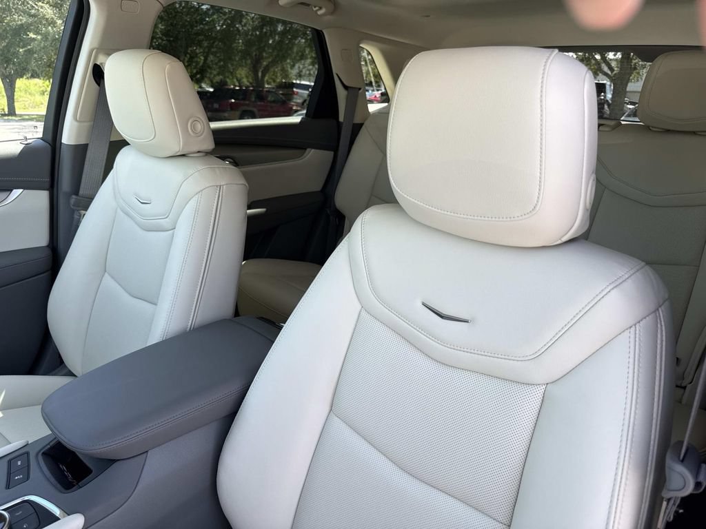New 2026 Cadillac XT5 Premium Luxury w/ Driver Assist Package FWD image 20