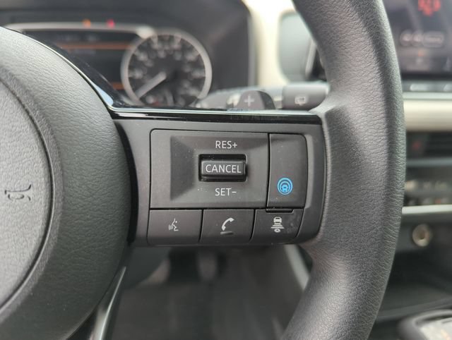 Certified 2023 Nissan Rogue SV FWD image 38