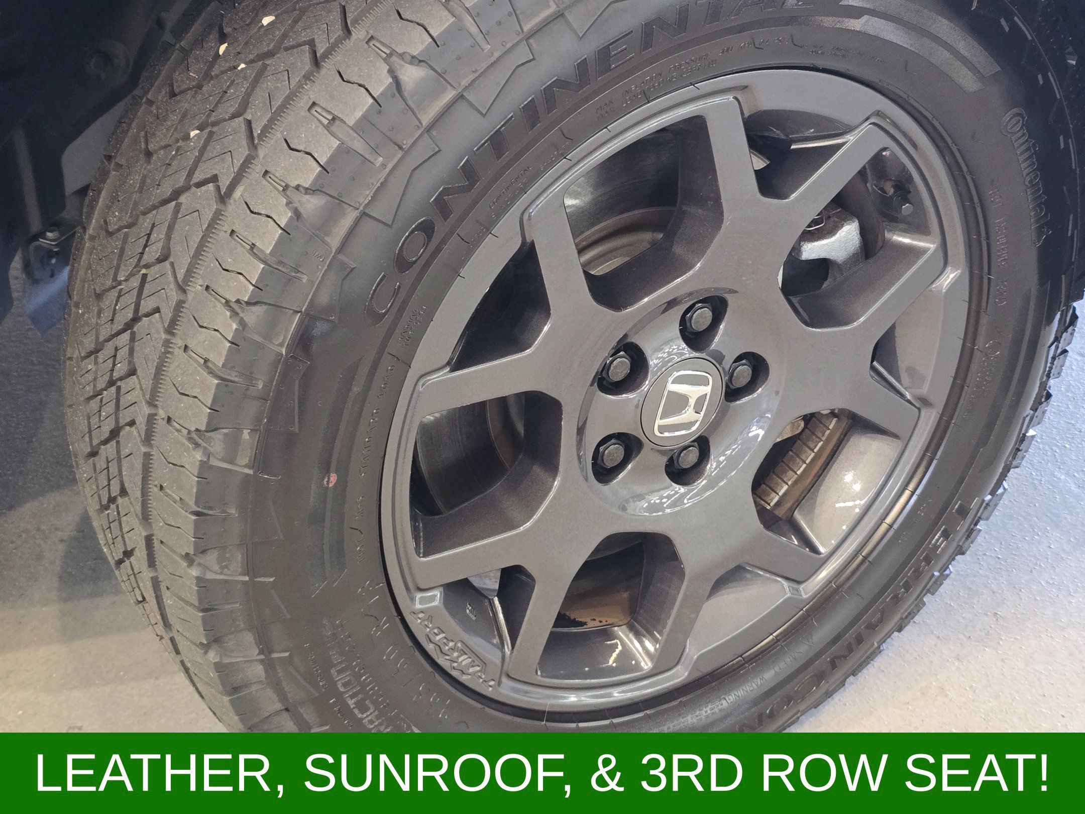 Used 2025 Honda Pilot TrailSport image 25