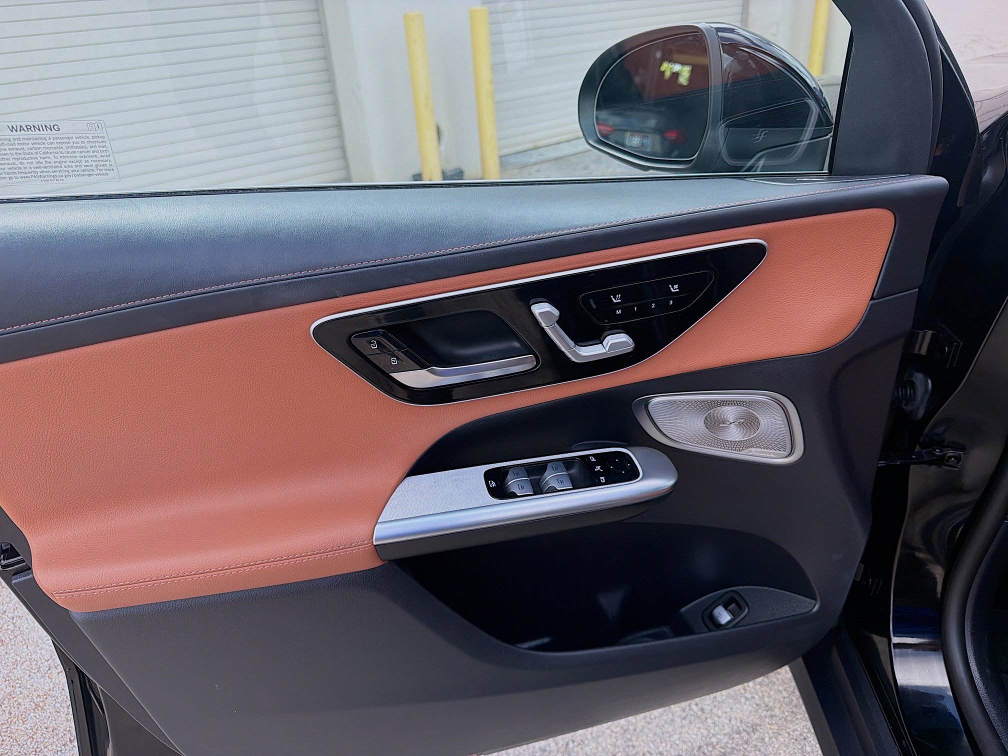 Used 2023 Mercedes-Benz GLC 300 w/ Exclusive Trim Package image 15