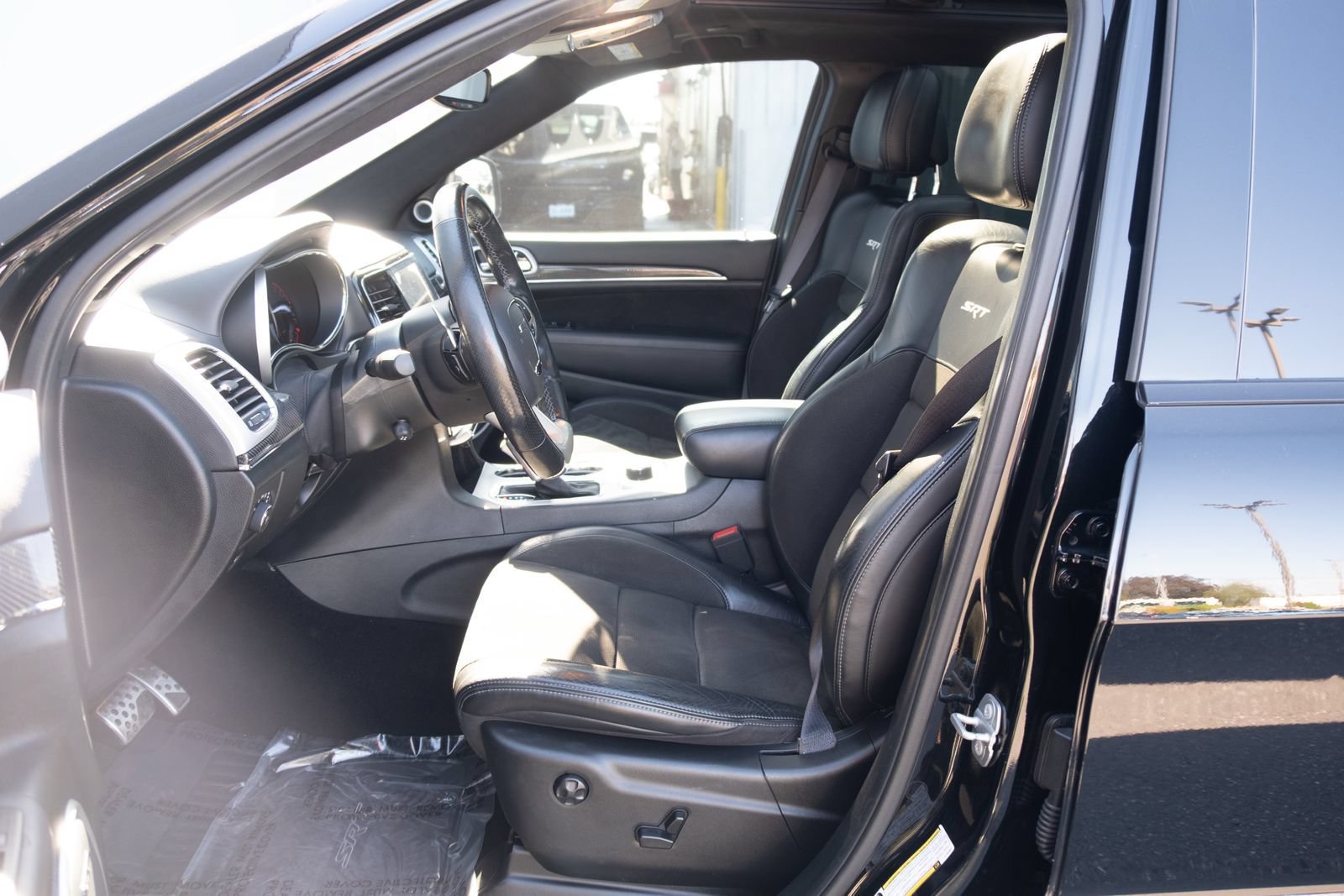 Used 2020 Jeep Grand Cherokee SRT AWD/4WD image 11
