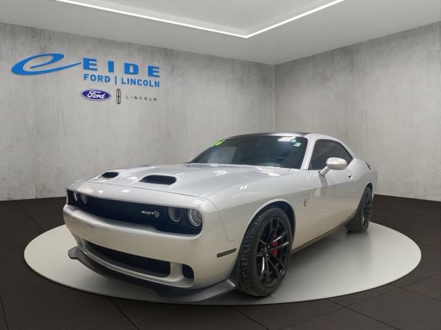 Used 2023 Dodge Challenger SRT Hellcat w/ Driver Convenience Group RWD image 5