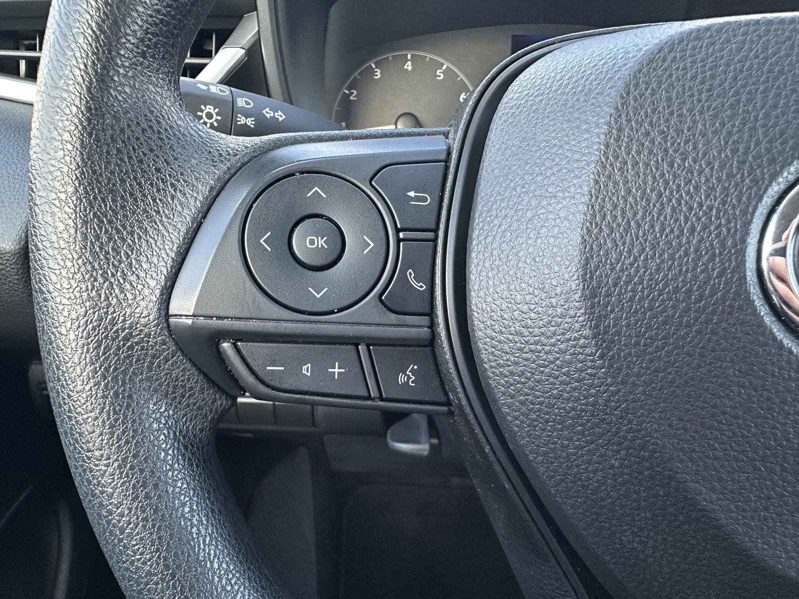 Used 2023 Toyota Corolla LE image 26