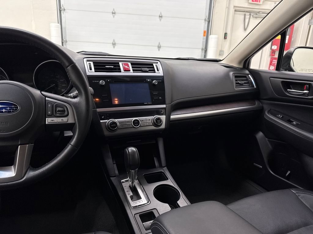 Used 2017 Subaru Outback 3.6R Limited image 16