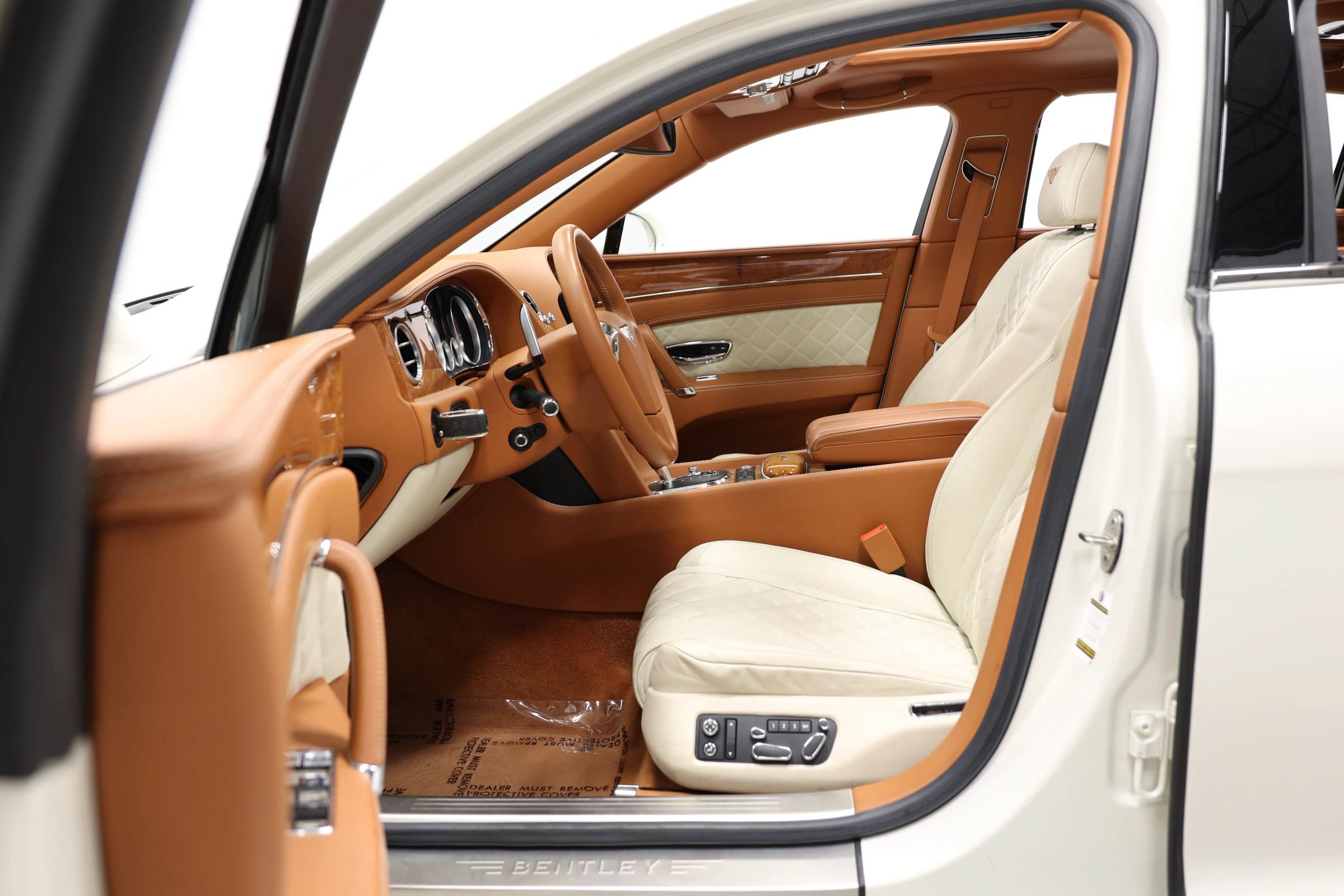 Used 2018 Bentley Flying Spur V8 AWD/4WD image 14