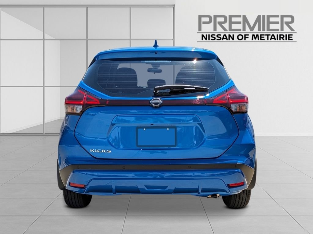 New 2025 Nissan Kicks Play S image 4