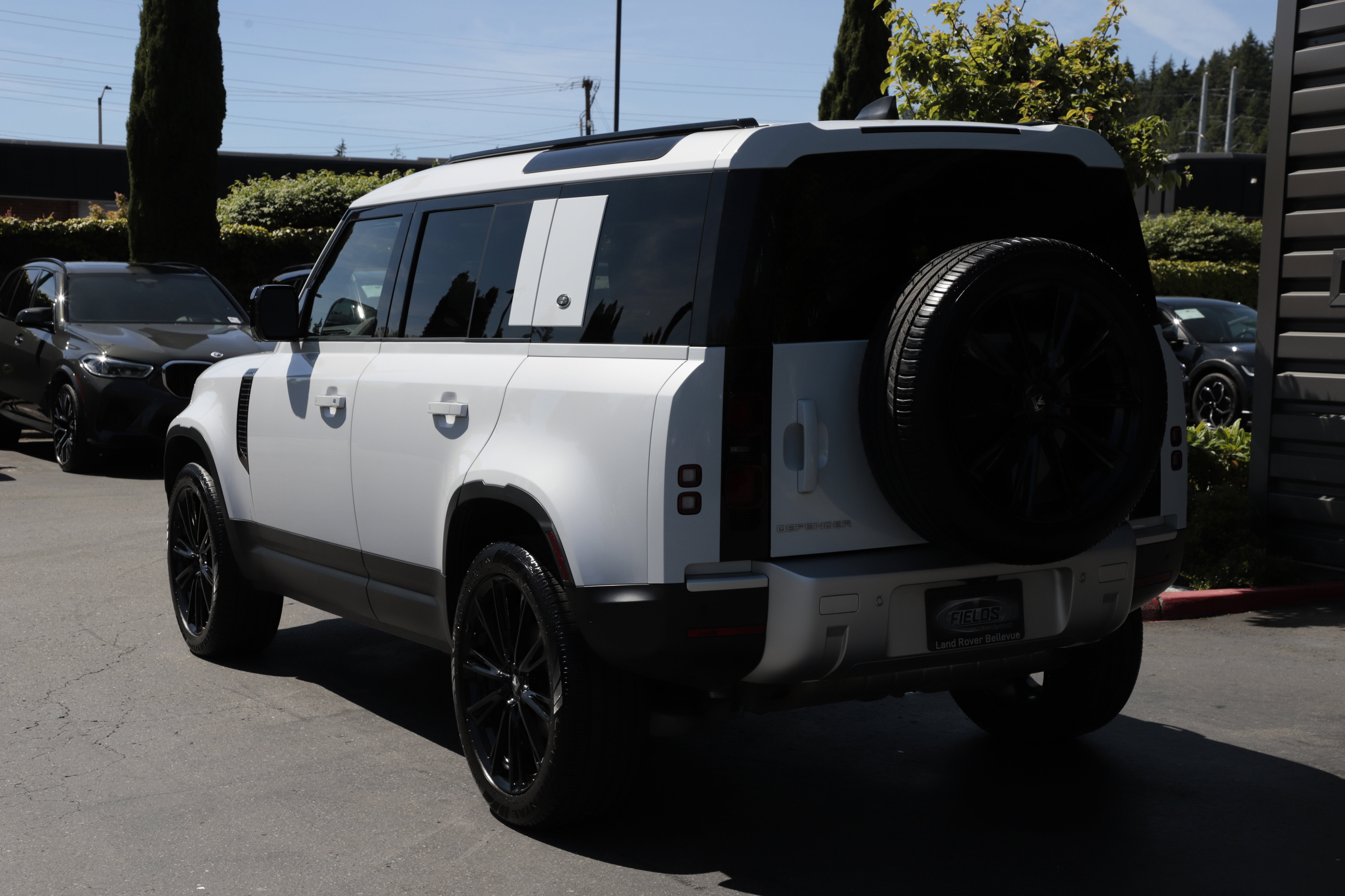 Used 2022 Land Rover Defender 110 AWD/4WD image 6