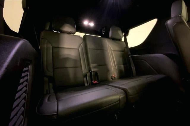 Used 2021 GMC Yukon Denali w/ Denali Premium Package AWD/4WD image 25