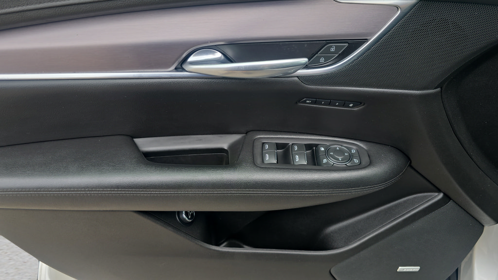 Used 2019 Cadillac XT5 Premium Luxury FWD image 16