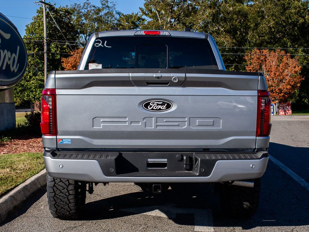 New 2025 Ford F150 XLT w/ Equipment Group 302A MID image 4