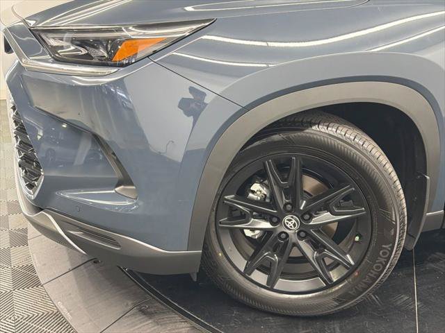 Certified 2026 Toyota Grand Highlander FWD image 5