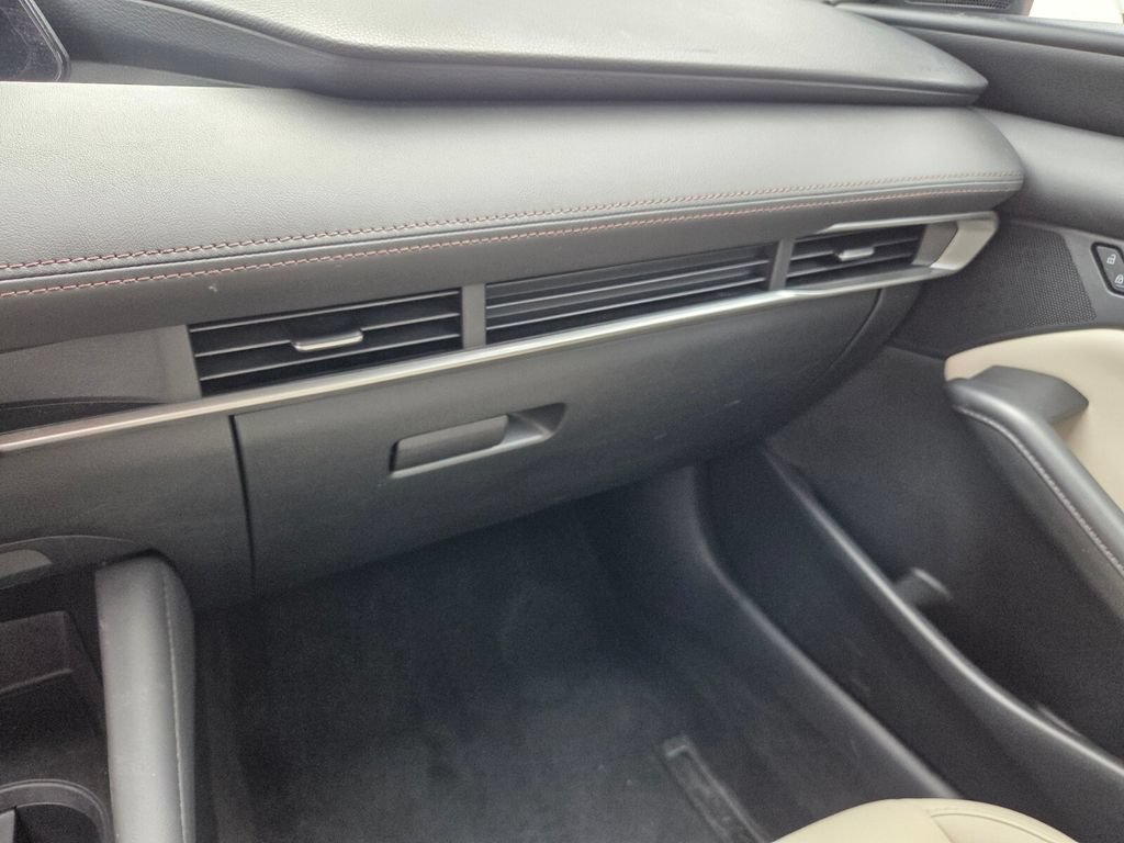 Used 2020 MAZDA MAZDA3 Sedan w/ Select Package FWD image 24