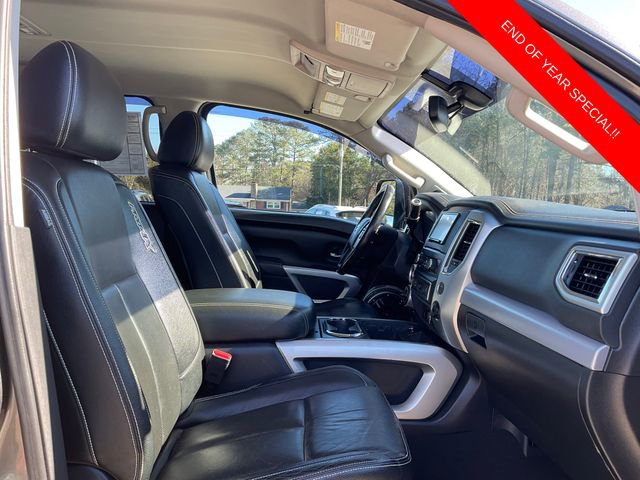 Used 2019 Nissan Titan PRO-4X w/ Pro-4x Convenience Package image 14