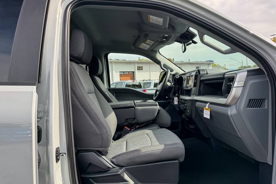 New 2026 Ford F350 XL w/ STX Appearance Package AWD/4WD image 17