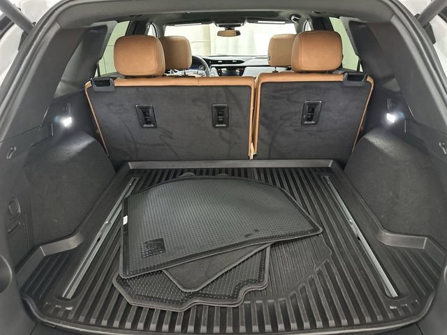 Certified 2023 Cadillac XT5 Premium Luxury FWD image 17