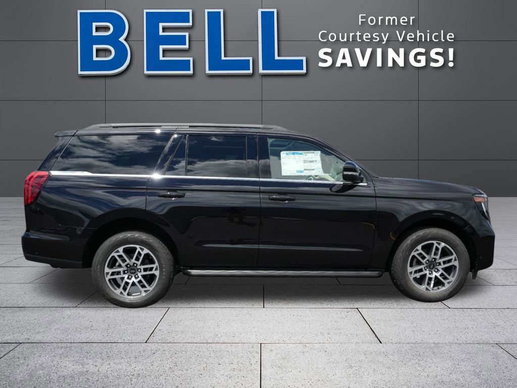 New 2025 Ford Expedition Active image 2