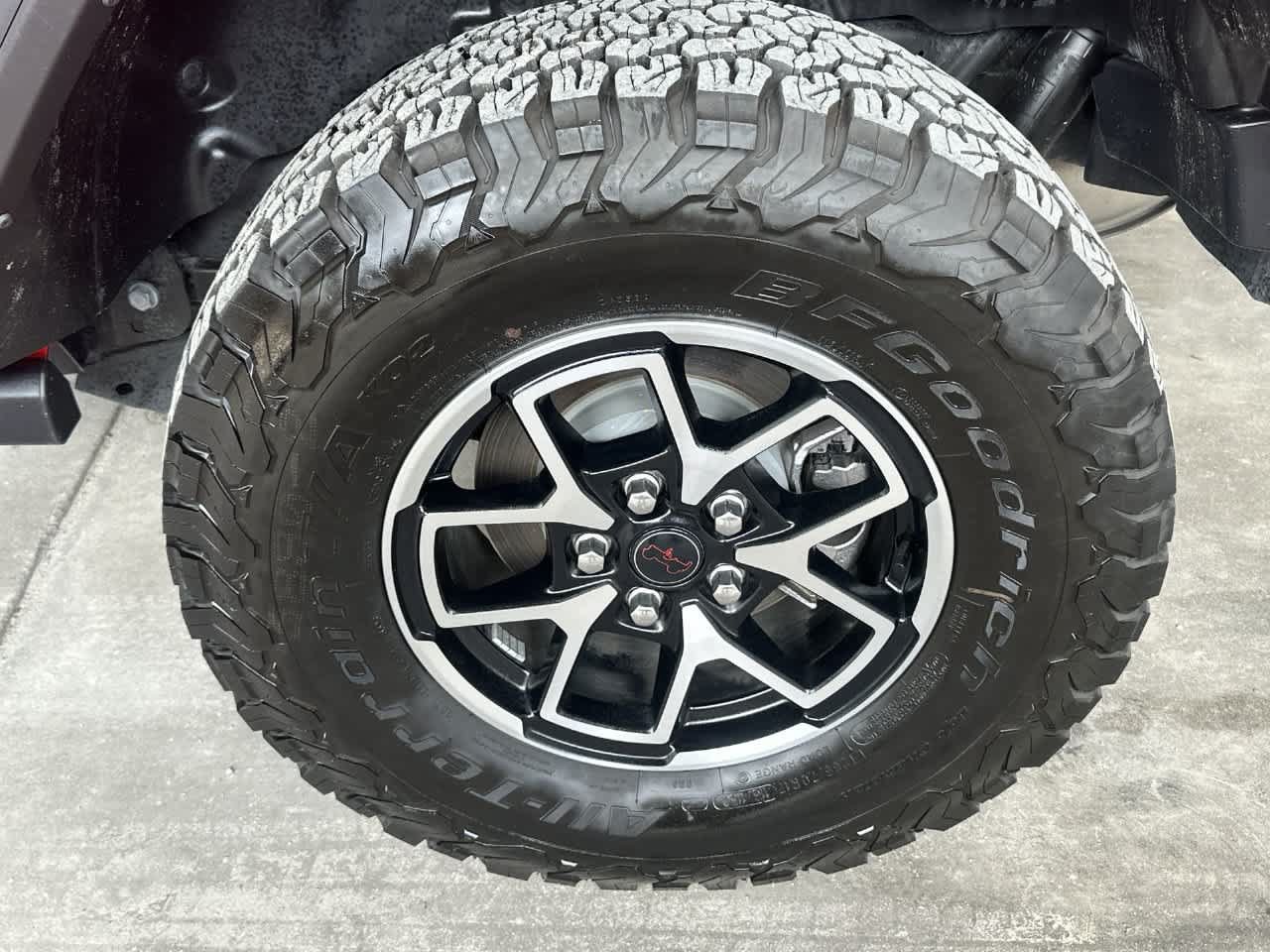 Used 2026 Jeep Wrangler Unlimited Rubicon AWD/4WD image 11