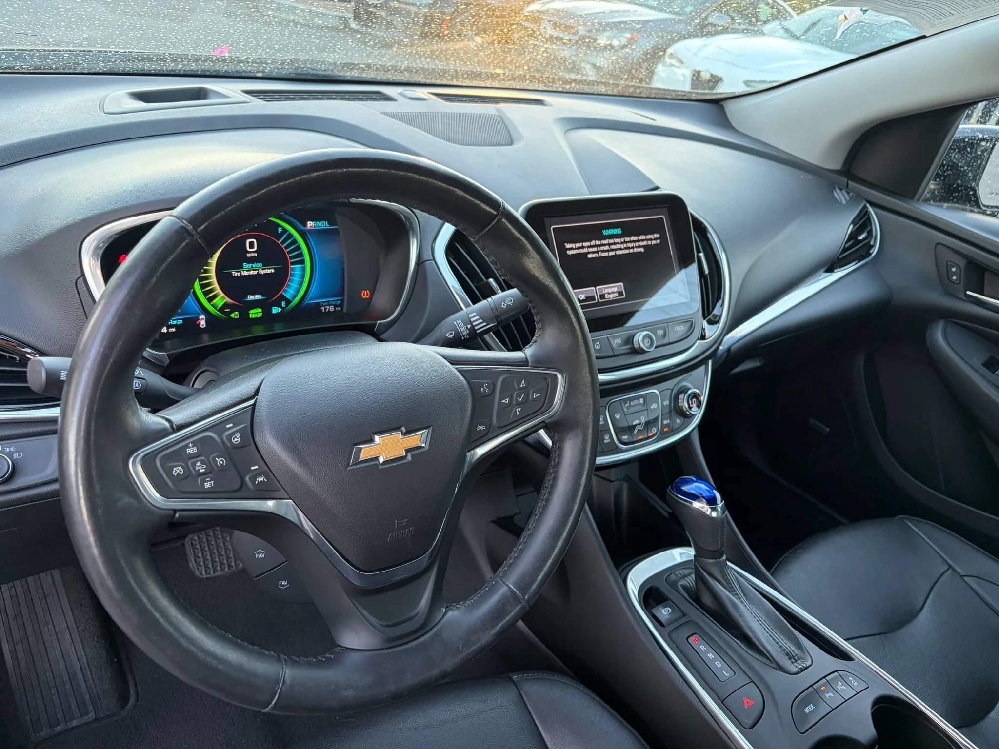 Used 2017 Chevrolet Volt Premier w/ Driver Confidence II Package FWD image 11