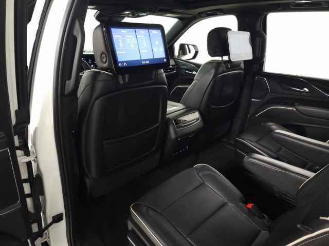 Used 2021 Cadillac Escalade Sport w/ Driver Assist Tech Package image 41